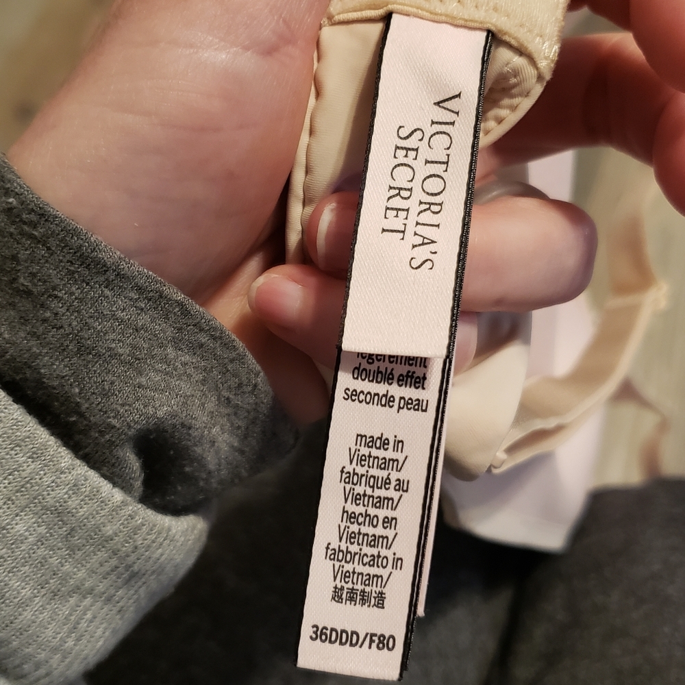 Victoria Secret Body bra